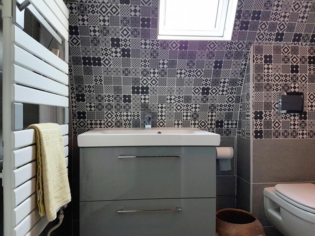 La Romantique Париж Экстерьер фото